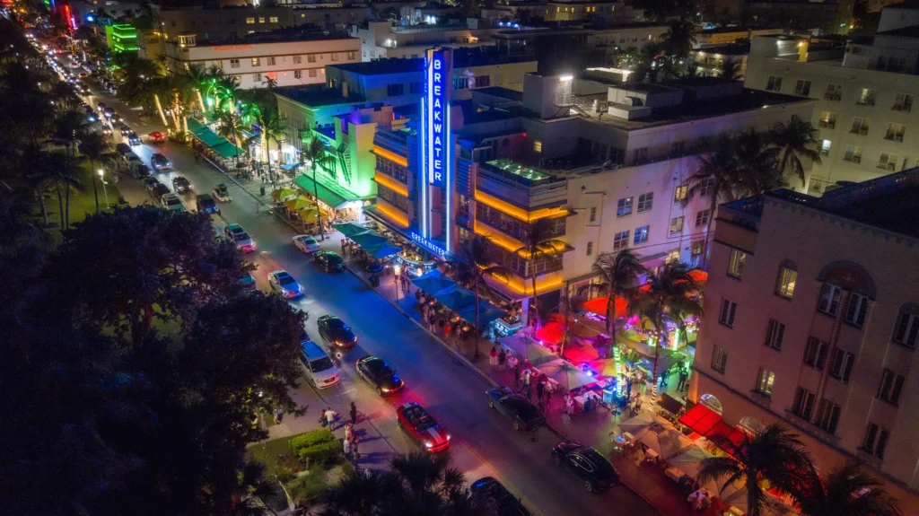 miejsca do spania na Miami Beach dla życia nocnego