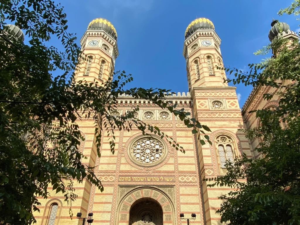 odwiedzić synagogę Węgry